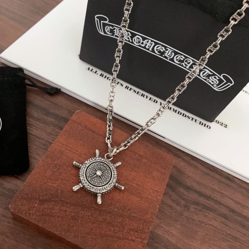 Ch**me He**ts necklaces